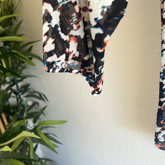 Laundry by Shelli Segal blouse from Nordstrom - Picture 5 of 10